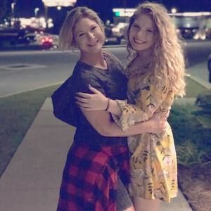 Meet your Posher, Clarissa